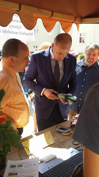 okno uzav�ete kliknut�m !